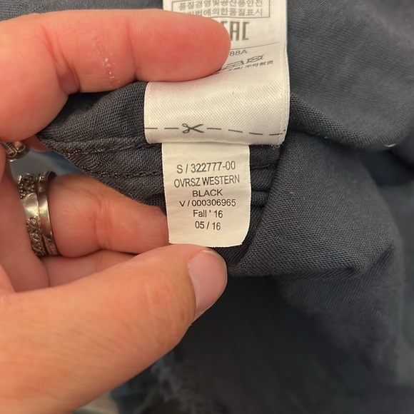 GAP COTTON WESTERN BUTTON DOWN TOP SIZE SMALL - Picture 13 of 16